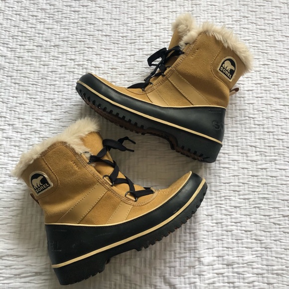 Sorel boots - Picture 2 of 7